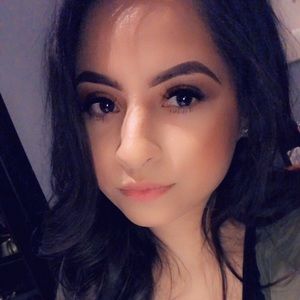 Meet your Posher, Reyna